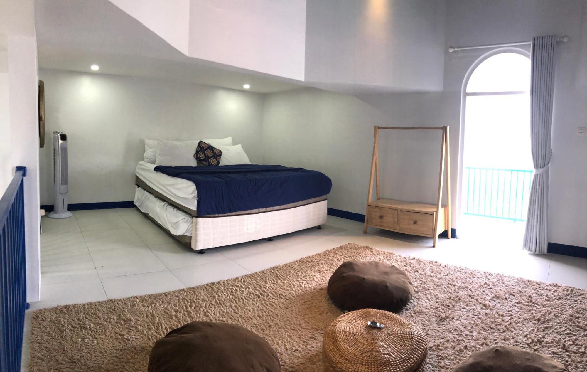 Villa Blue Door, Puncak Pondok Cipaseban Екстериор снимка